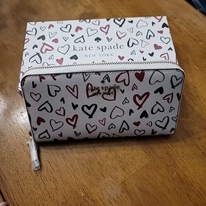 Kate Spade Staci Scribble Heart Boxed Phone Wristlet Parchment NWT $229